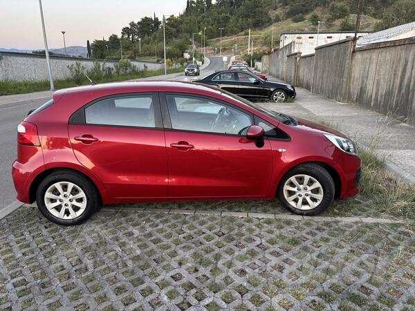 Kia - Rio