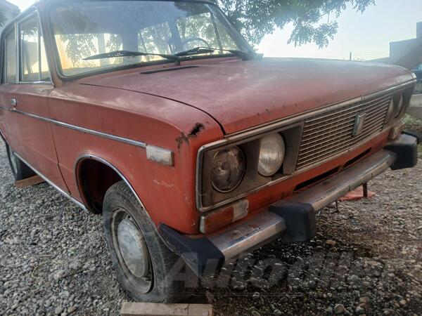 Lada - VAZ 215 - 1.0
