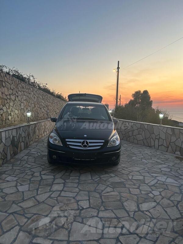 Mercedes Benz - B 180 - 2.0