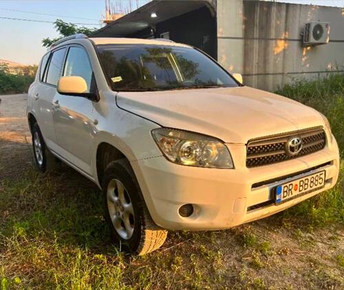 Toyota - RAV 4 - u kvaru automat