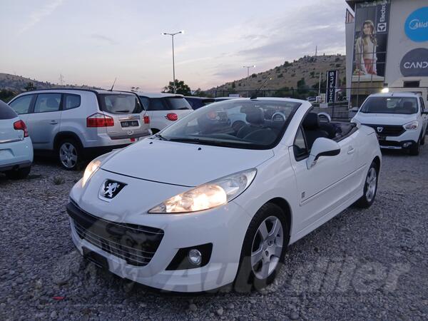 Peugeot - 207 - 1.6 i