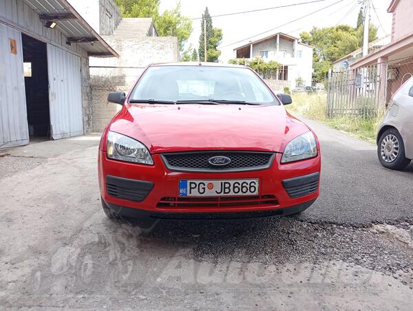 Ford - Focus - 14 i