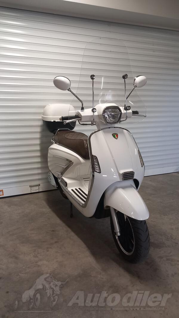 Znen - vespa veracruz 125