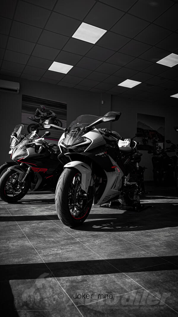 CFMoto - 675 SR R