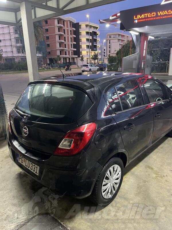 Opel - Corsa - 1.2 benzin