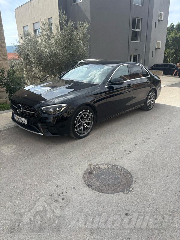 Mercedes Benz - E 220 - e 220