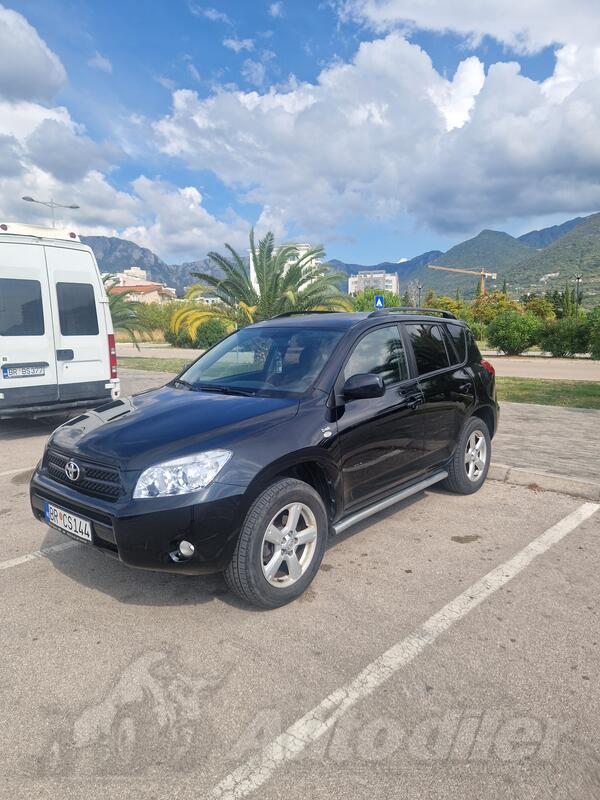 Toyota - RAV 4 - 2.2 D-4D