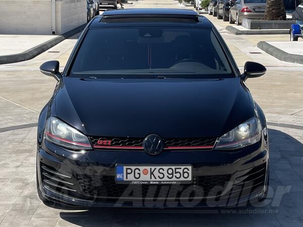 Volkswagen - Golf GTI - GTI