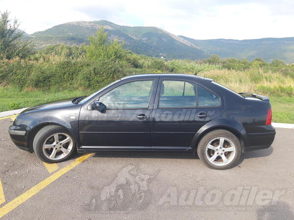 Volkswagen - Bora - 1.9 TDI