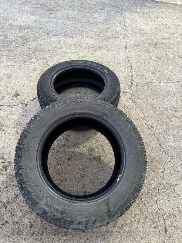 Pirelli - Scorpion - Univerzalna guma