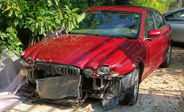 Jaguar - X-Type - 2.1