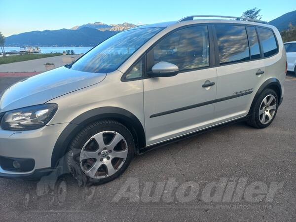 Volkswagen - Touran - 2.0 tdi