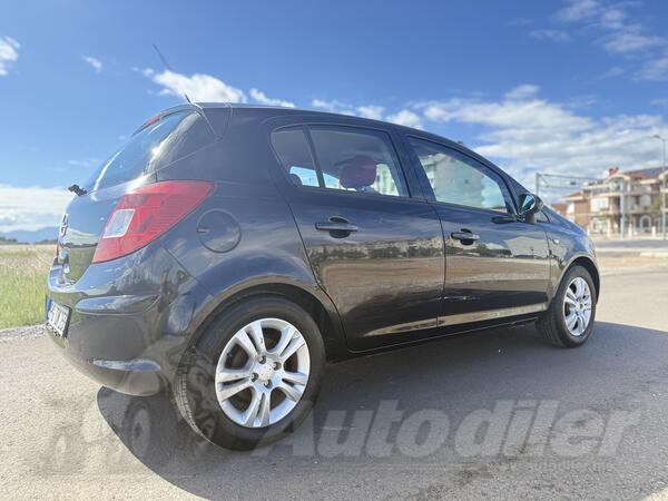 Opel - Corsa - 1.2