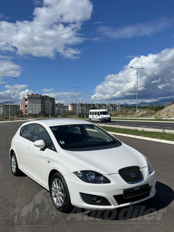Seat - Leon - 1600