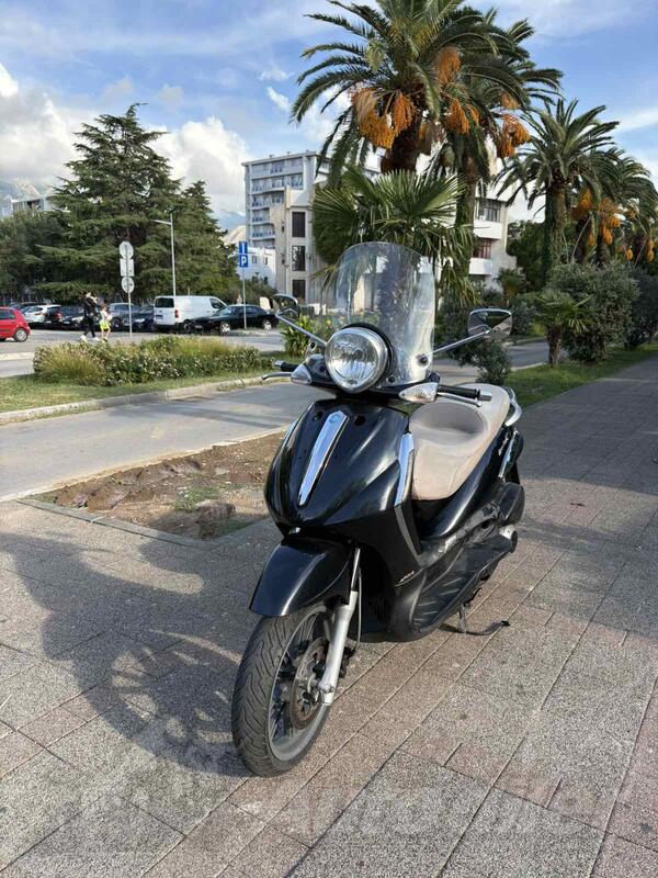 Piaggio - Beverly