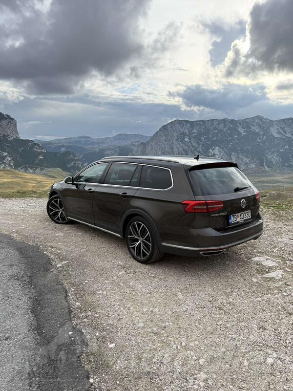 Volkswagen - Passat Alltrack - 2.0 TDI