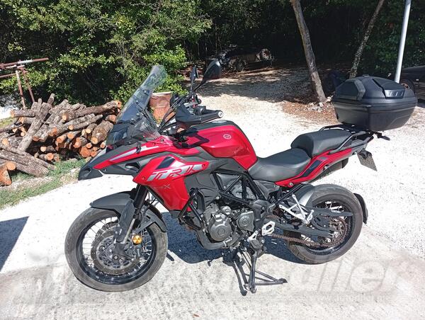 Benelli - TRK 502X