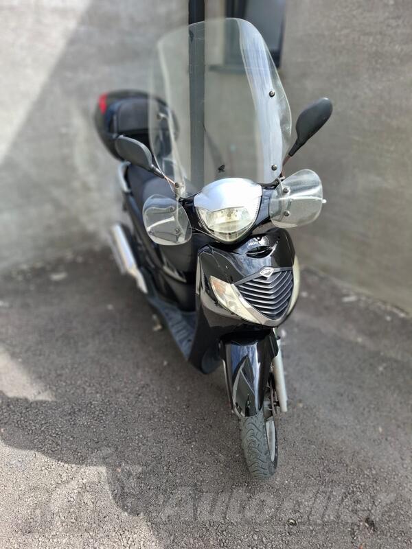 Honda - Sh150