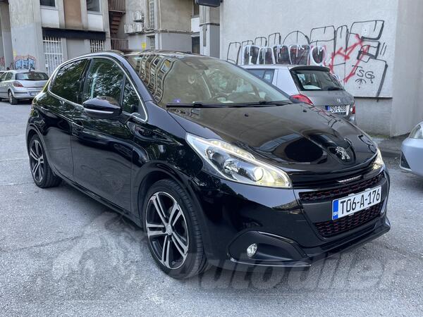 Peugeot - 208 - 1.6 HDi