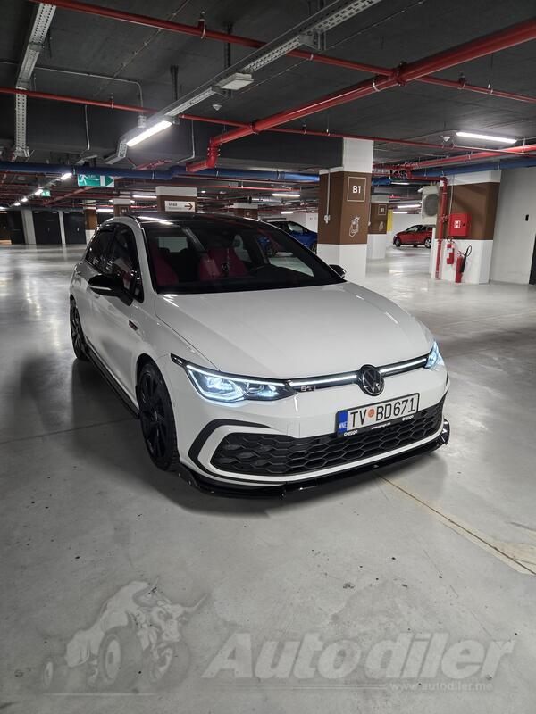 Volkswagen - Golf 8 - GTI