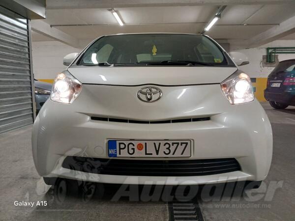 Toyota - iQ - 1.0