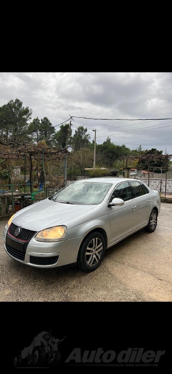 Volkswagen - Jetta - 2.0 TDI