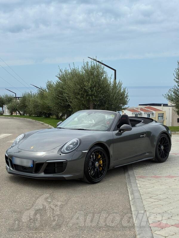 Porsche - 911 - Carrera4 GTS Cabrio 911.2
