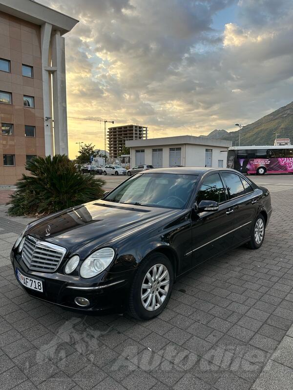 Mercedes Benz - E 220 - E220