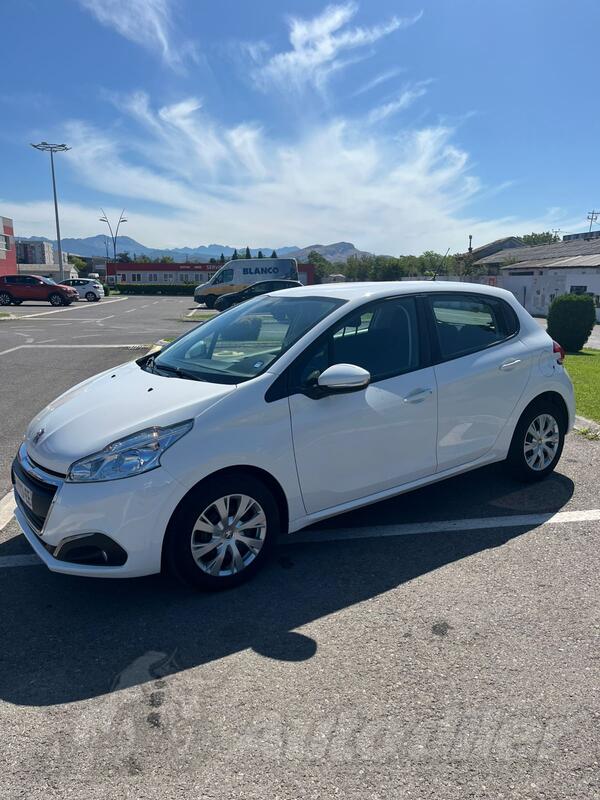 Peugeot - 208 - 1.5 HDI