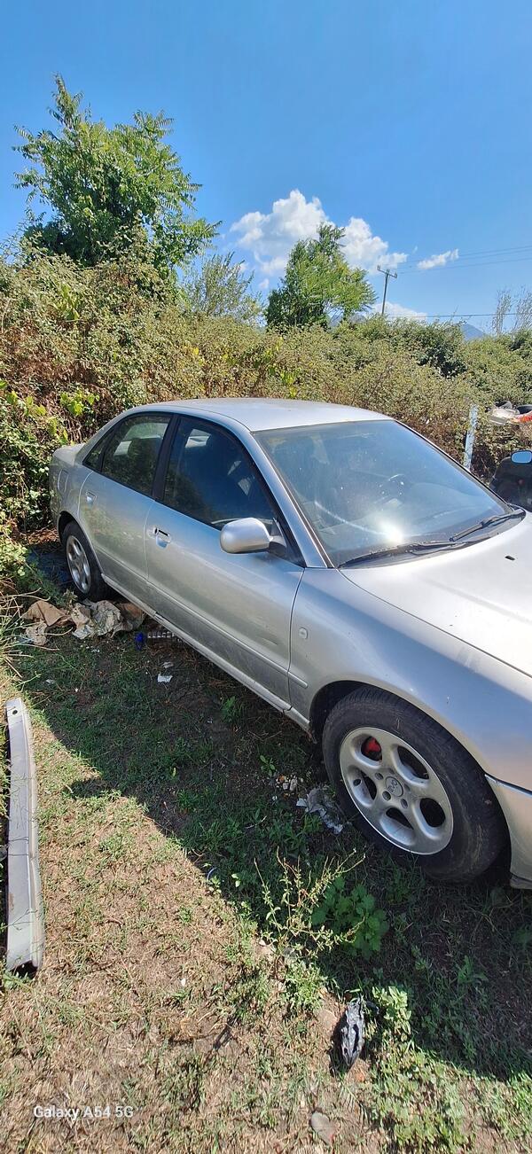 Audi - A4 - 1.9 66kw