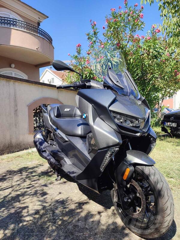 BMW - C400 GT