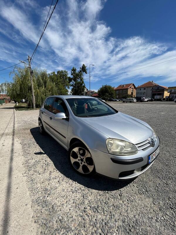Volkswagen - Golf 5 - 1.9TDI
