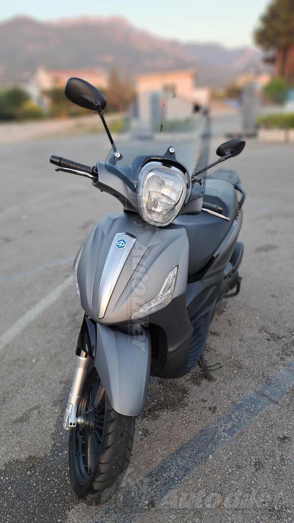 Piaggio - Beverly