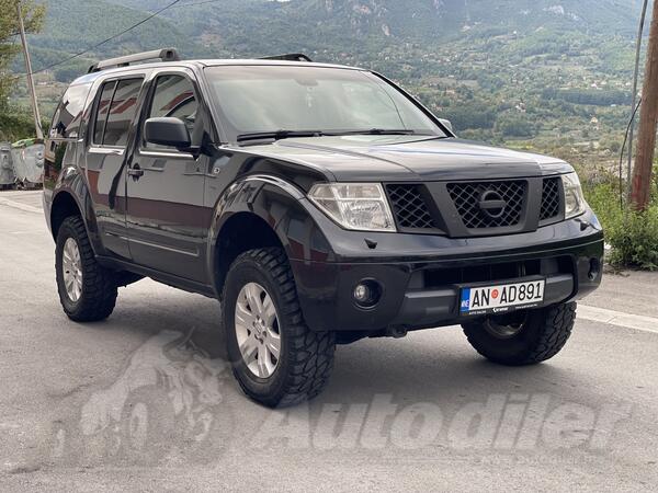 Nissan - Pathfinder - 2.5 dci