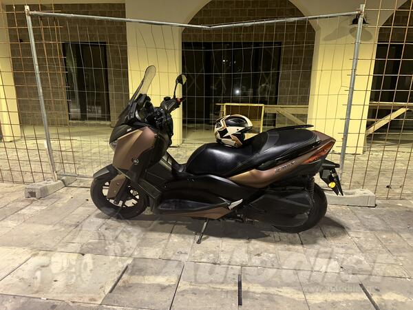 Yamaha - Xmax 300
