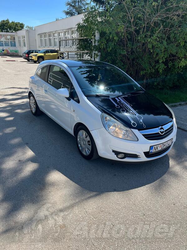 Opel - Corsa - 1.2 benzin