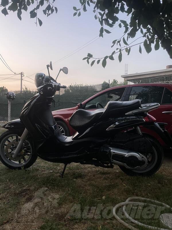 Piaggio - beverly 500