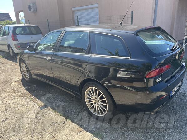Alfa Romeo - 156 - 2.0 JTS