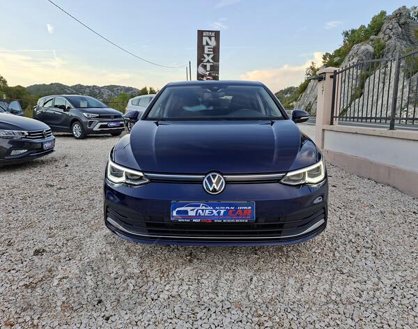 Volkswagen - Golf 8 - 2.0TDI STYLE