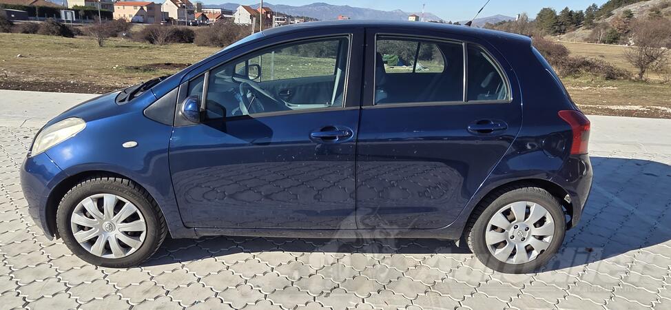Toyota - Yaris - 1.3