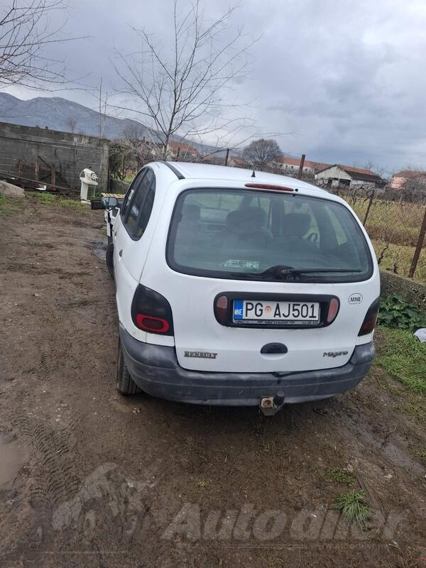 Renault - Scenic - 1.9