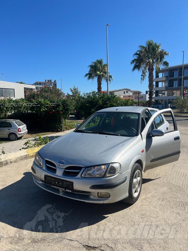 Nissan - Almera - 2.2 Diesel