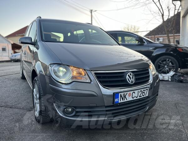 Volkswagen - Touran - 1.9 tdi 77kw