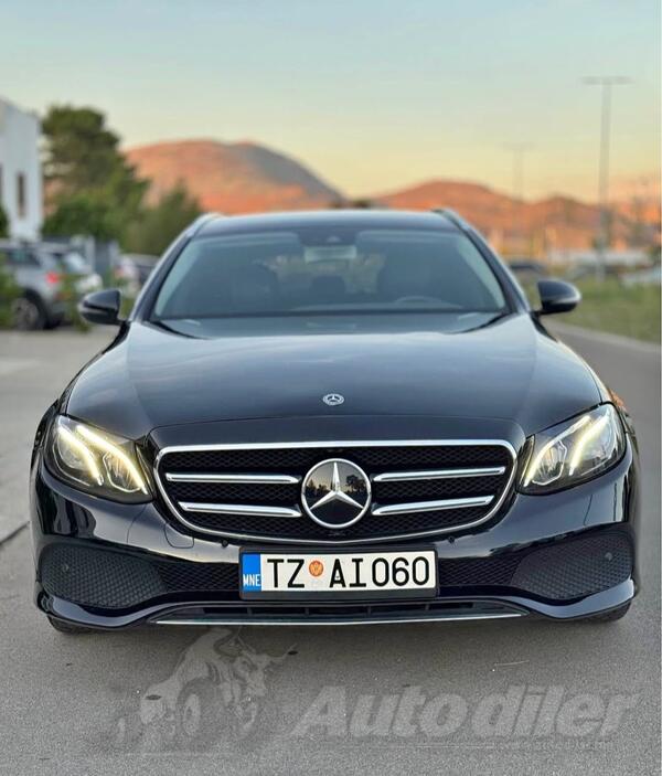 Mercedes Benz - E 220
