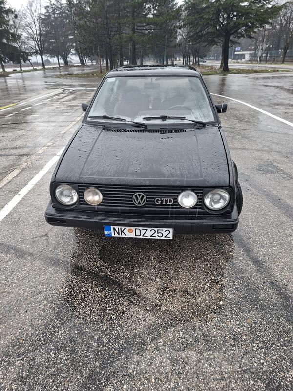 Volkswagen - Golf 2 - 19 E