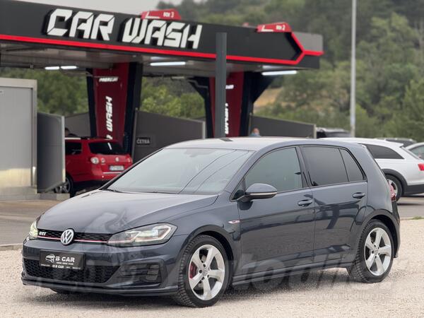 Volkswagen - Golf GTI - 7.5 GTI