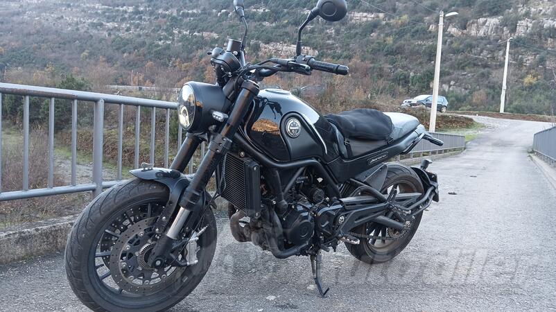 Benelli - leoncino 500