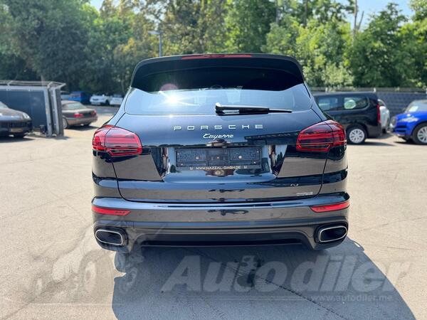 Porsche - Cayenne - platinum