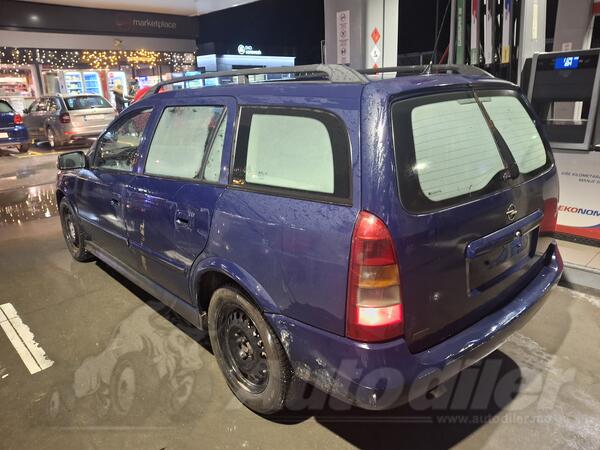 Opel - Astra - 1700
