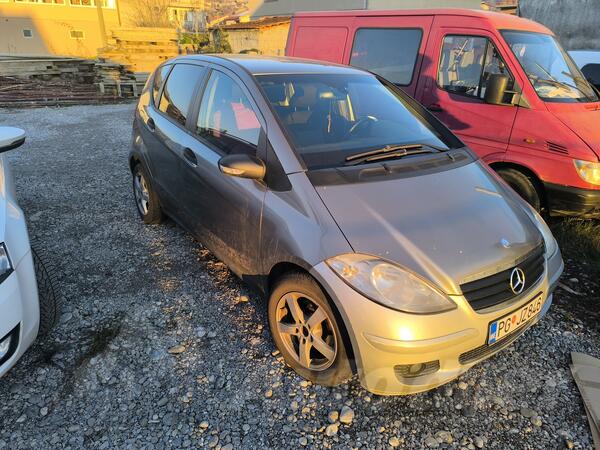 Mercedes Benz - A 180 - 1.8